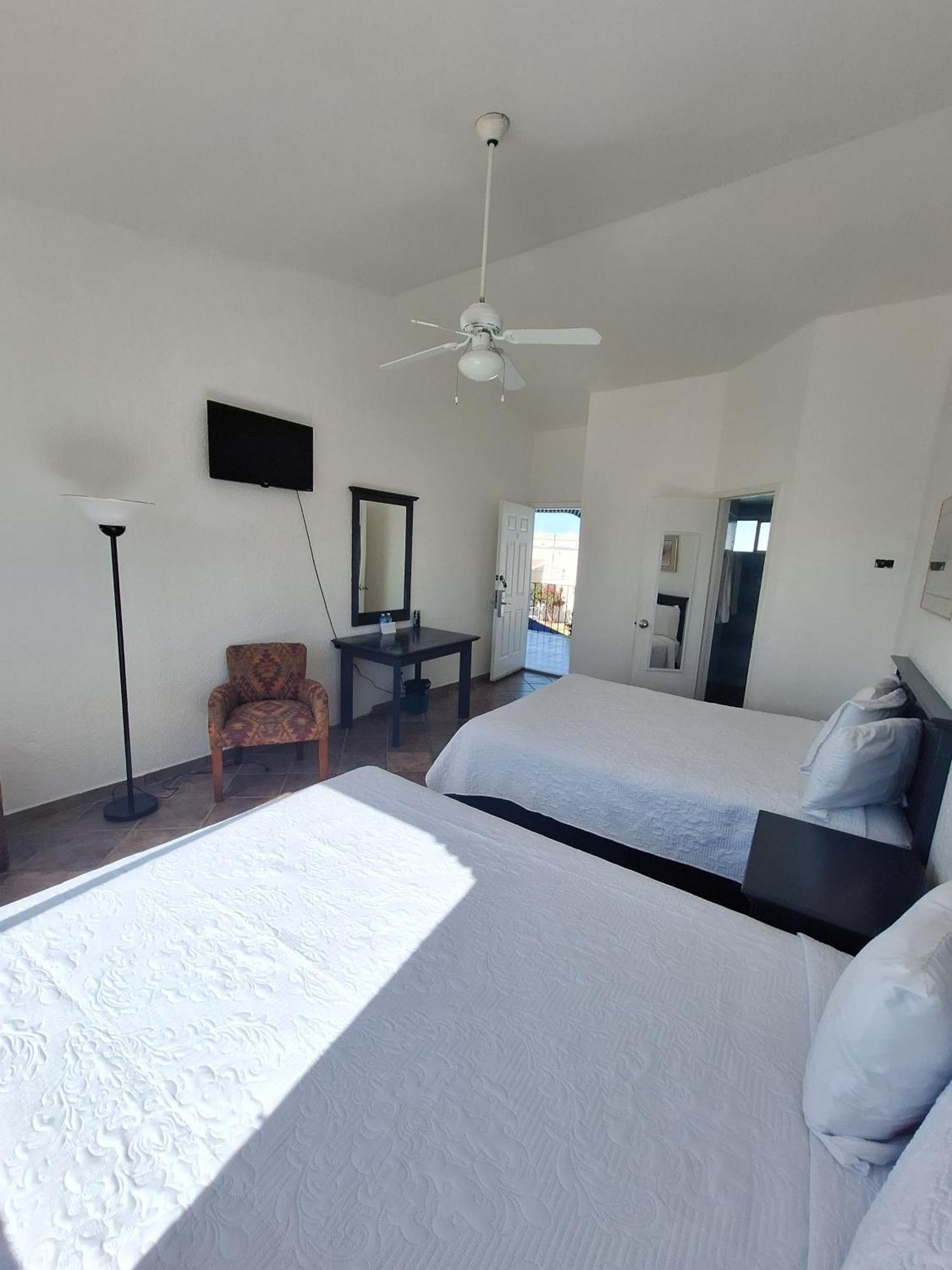 Playa Inn Rocky Point Bagian luar foto